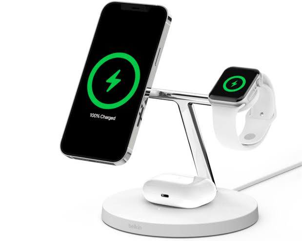 Belkin 3-in-1 Charging Dock
